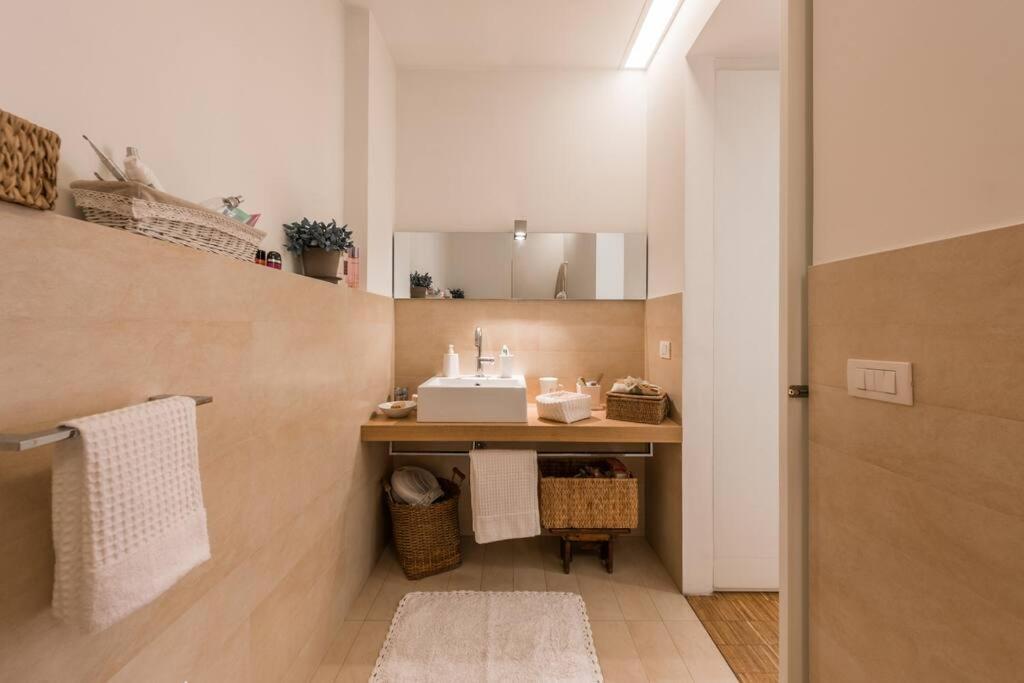 New Cosy Apartment Near To Petruzzelli Theatre Барі Екстер'єр фото